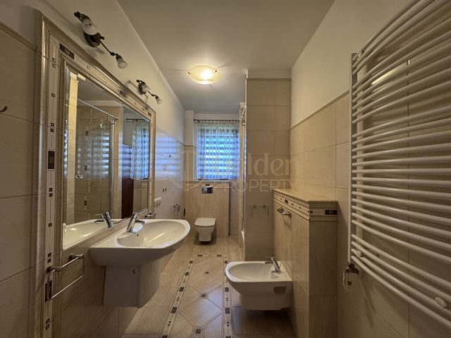 dom wolnostojący, 7 pokoi Chwaszczyno, ul. Wąska. Zdjęcie 16