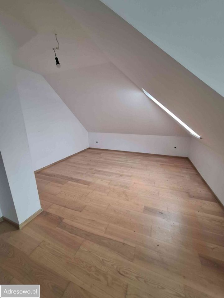 dom wolnostojący, 5 pokoi Postolice. Zdjęcie 12