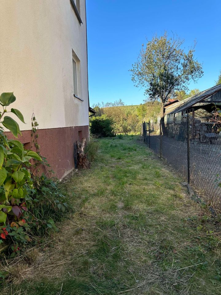 dom wolnostojący, 6 pokoi Żabnica Mała Żabnica, Księdza Karola Śmiecha. Zdjęcie 2