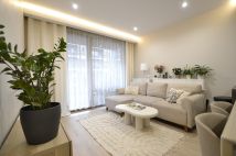 Mieszkanie 3-pokojowe Warszawa Wilanów, ul. Jerzego Holzera. Zdjęcie 2