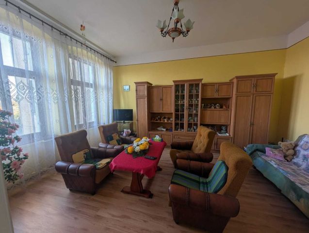 Mieszkanie 4-pokojowe Jawor, ul. Józefa Piłsudskiego. Zdjęcie 1