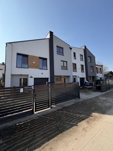 dom szeregowy, 5 pokoi Marki, ul. Warmińska. Zdjęcie 1