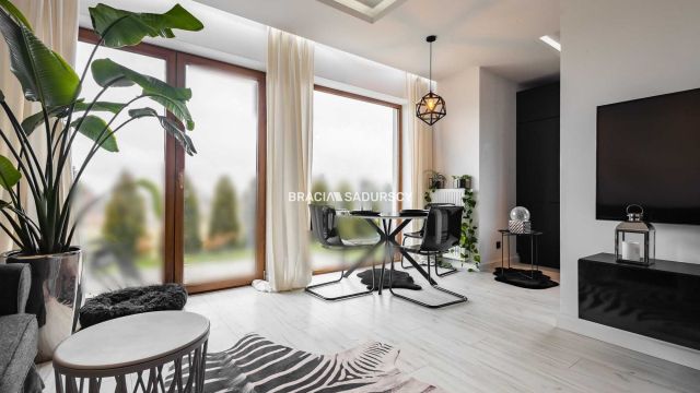 Mieszkanie 3-pokojowe Michałowice. Zdjęcie 1