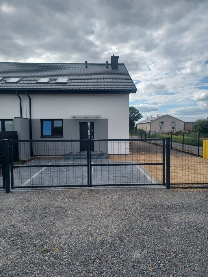 bliźniak Strzeszkowice Duże