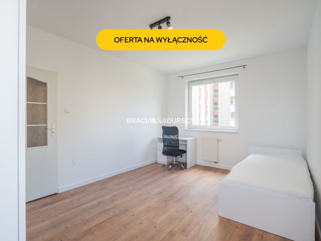 Mieszkanie 3-pokojowe Kraków Podgórze Duchackie, ul. Adama Bochenka. Zdjęcie 1