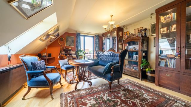 dom wolnostojący, 6 pokoi Bibice, ul. Kwiaty Polne. Zdjęcie 8