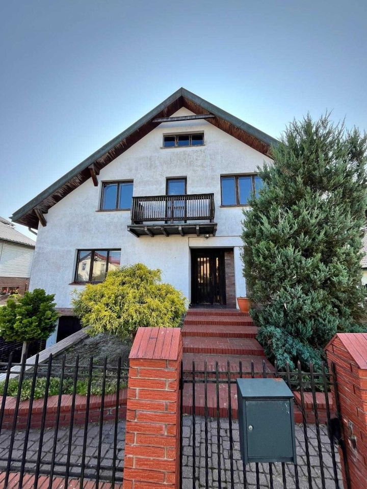 dom wolnostojący Międzyrzecz, ul. Stefana Cyraniaka. Zdjęcie 6