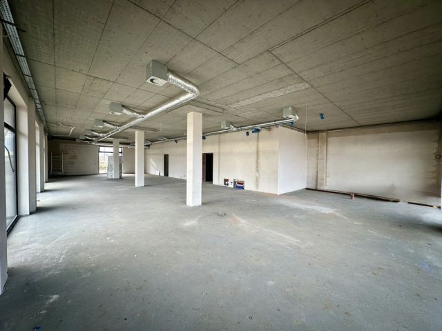 Lokal Rzeszów, ul. Karkonoska. Zdjęcie 11