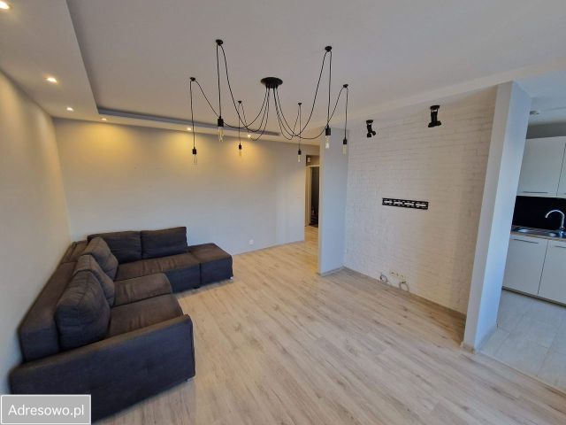 Mieszkanie 2-pokojowe Chorzów Pniaki, ul. dr. Ignacego Nowaka. Zdjęcie 1