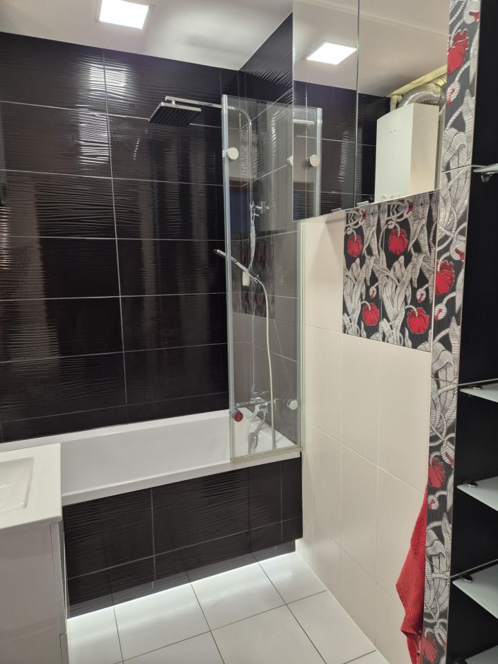 Mieszkanie 4-pokojowe Bielsko-Biała, ul. Jana Sobieskiego. Zdjęcie 17