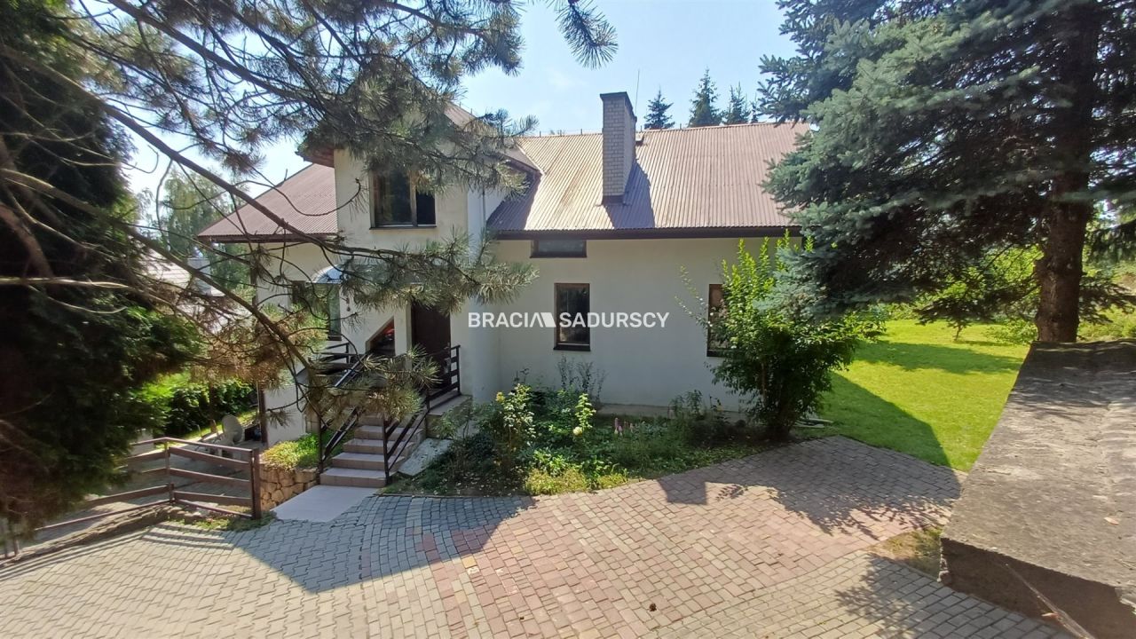 dom wolnostojący, 6 pokoi Rząska, ul. Krzyżowa. Zdjęcie 2