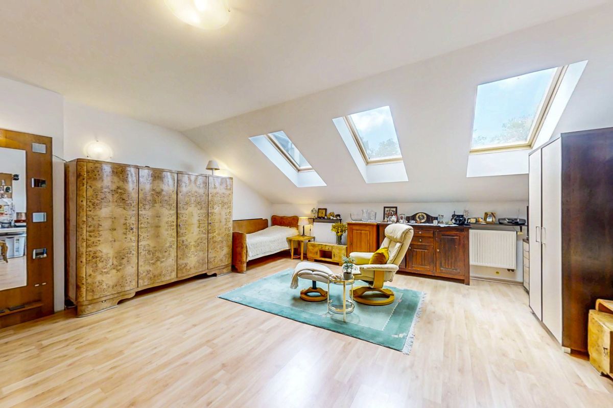 dom wolnostojący, 11 pokoi Łódź, ul. Szarotki. Zdjęcie 6