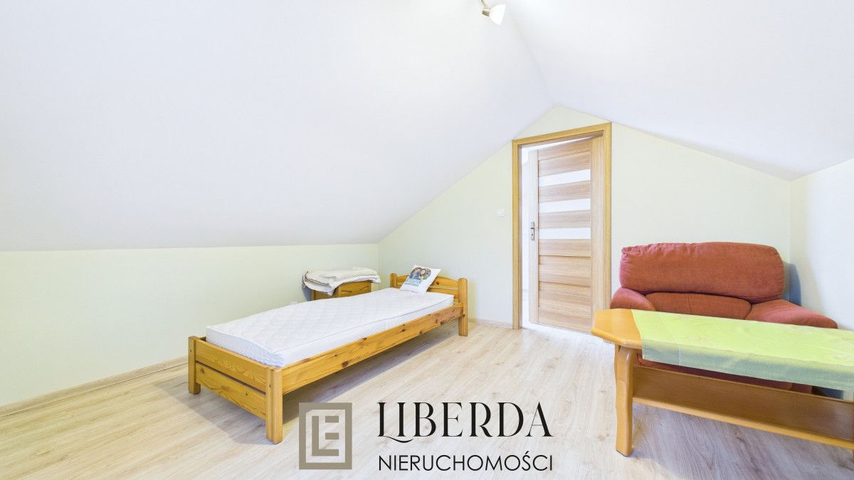 dom wolnostojący, 5 pokoi Biskupie-Kolonia. Zdjęcie 10