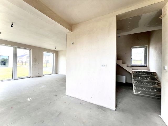 dom wolnostojący, 5 pokoi Morawica. Zdjęcie 11