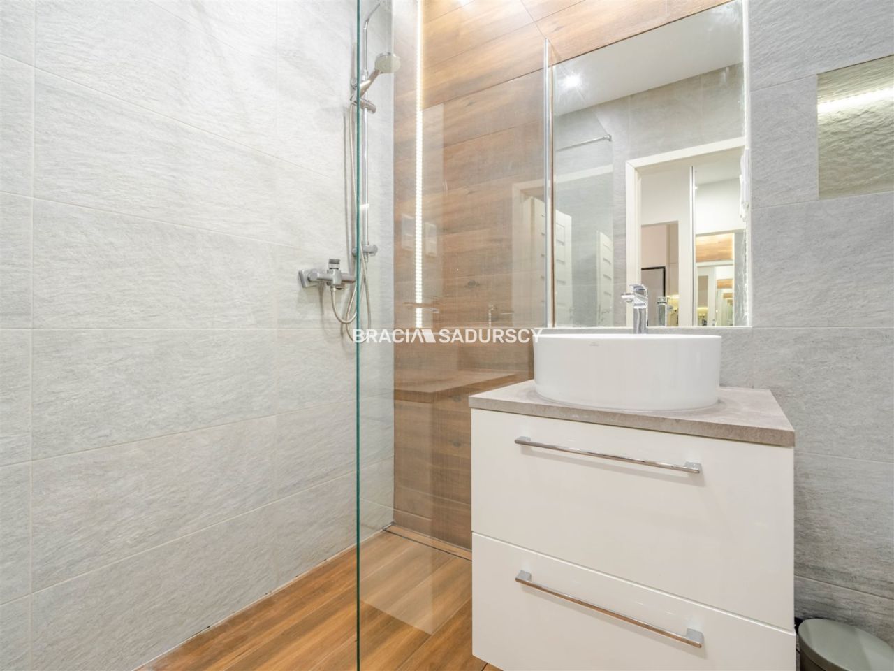 Mieszkanie 2-pokojowe Kraków Dębniki, ul. Czerwone Maki. Zdjęcie 13