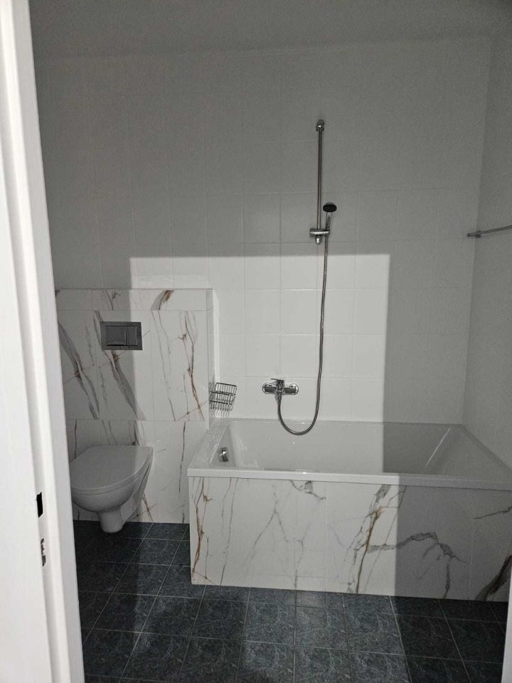 Mieszkanie 3-pokojowe Rydułtowy Orłowiec. Zdjęcie 5