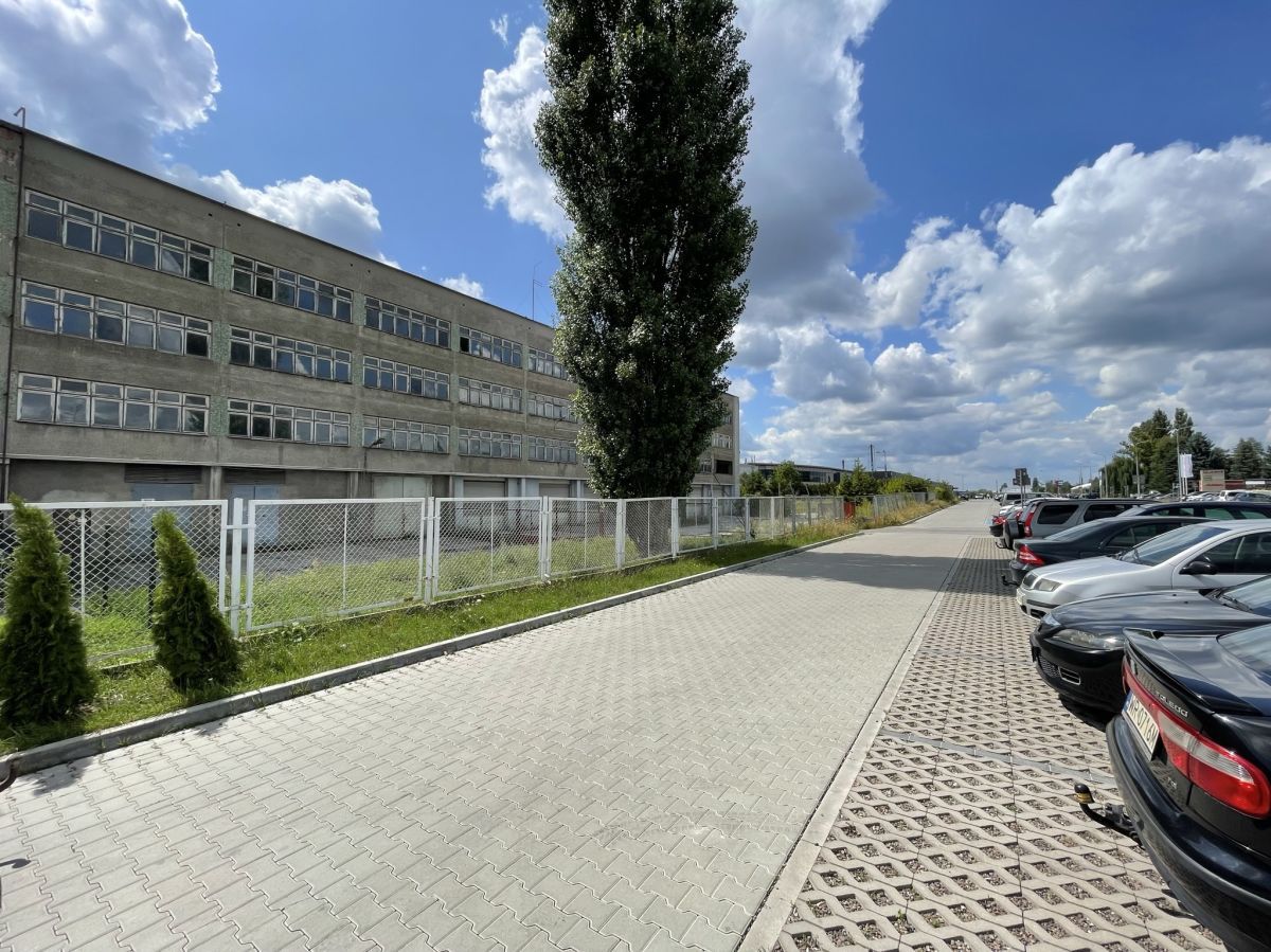 Biuro Radom Gołębiów, ul. Marii Fołtyn. Zdjęcie 12