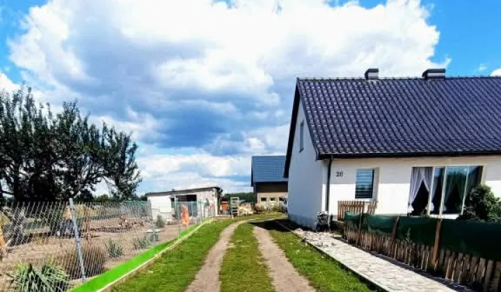 dom wolnostojący, 3 pokoje Radzanek