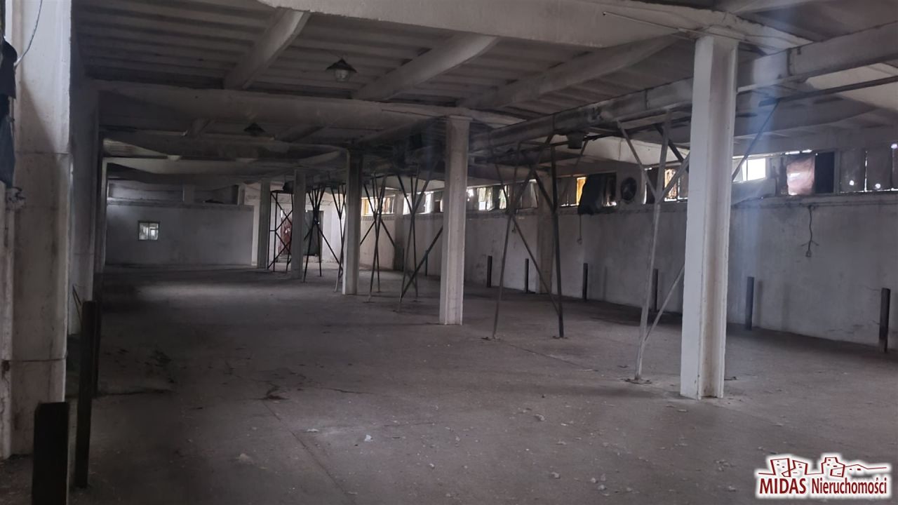 Hala/magazyn Lubraniec. Zdjęcie 4