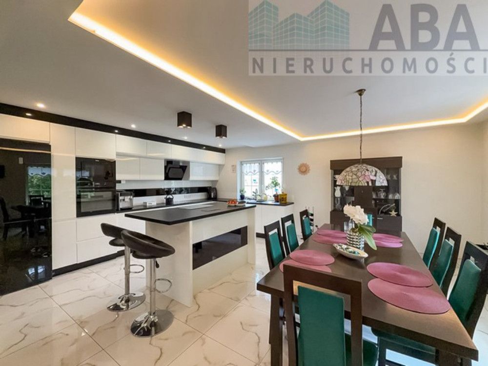 dom wolnostojący, 4 pokoje Stare Miasto, ul. Lisiecka. Zdjęcie 13