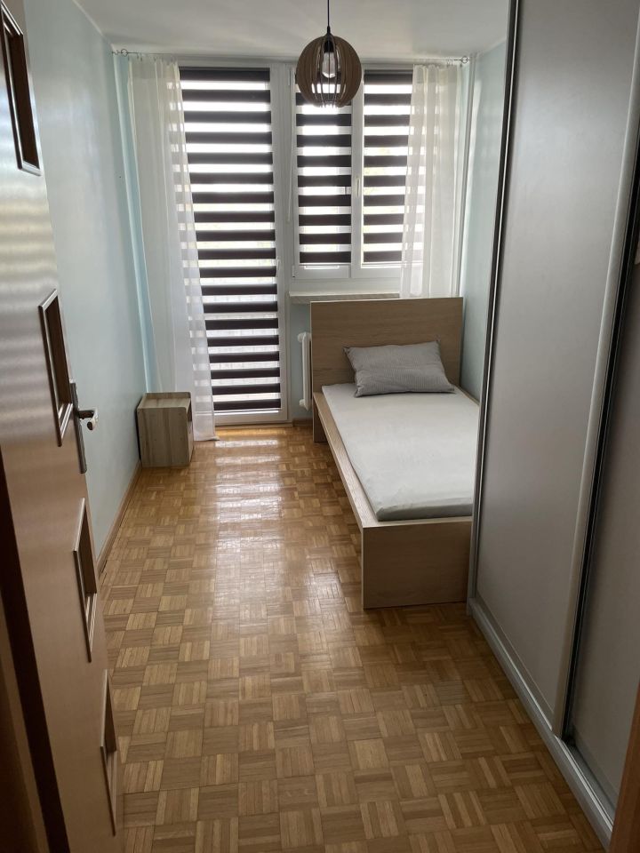 Mieszkanie 3-pokojowe Łódź Dąbrowa, ul. Juliusza Kossaka. Zdjęcie 3