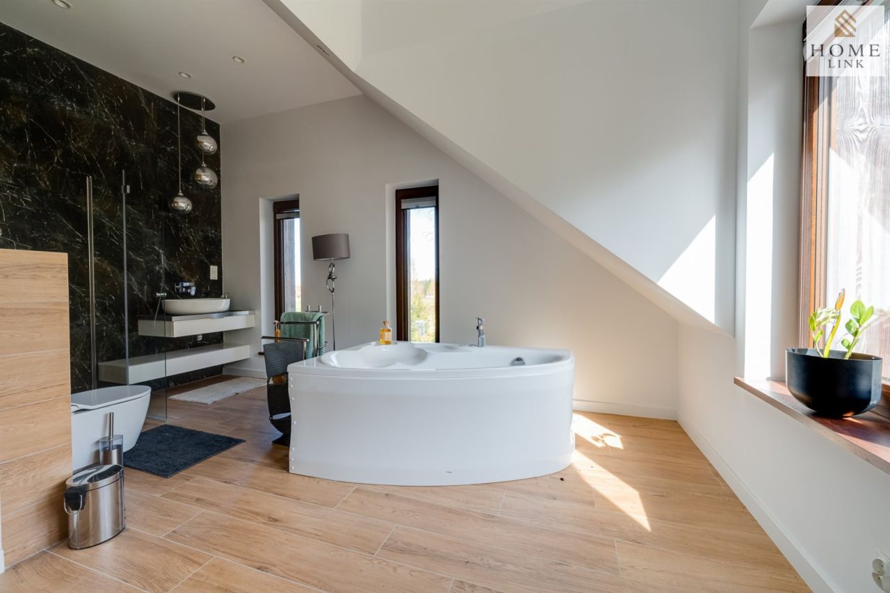 dom wolnostojący, 8 pokoi Woryty, al. Gietrzwałdzka. Zdjęcie 19