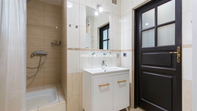 Mieszkanie 3-pokojowe Kraków Dębniki, ul. Komuny Paryskiej. Zdjęcie 10