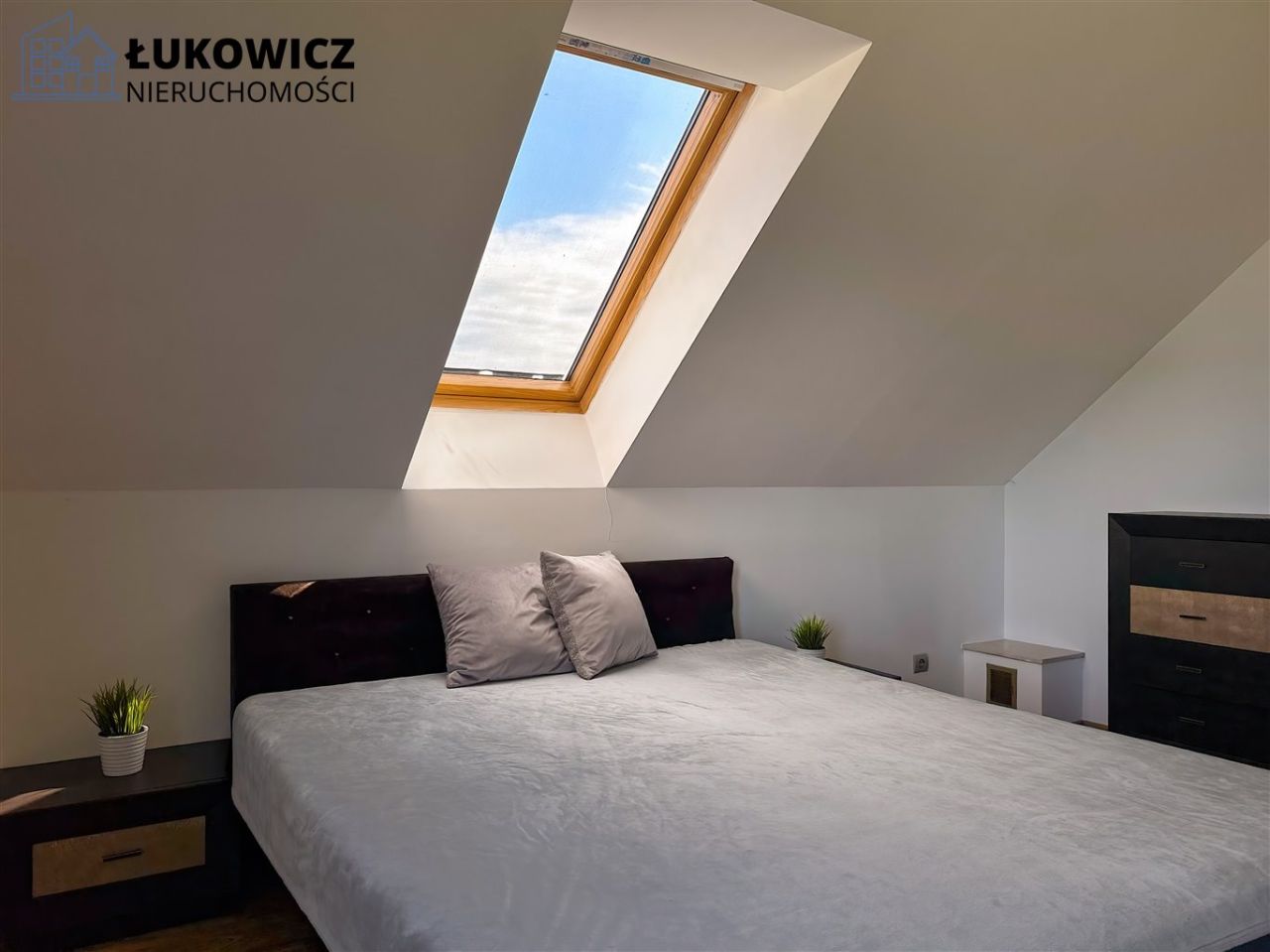 dom wolnostojący, 4 pokoje Bielsko-Biała Komorowice Krakowskie. Zdjęcie 9