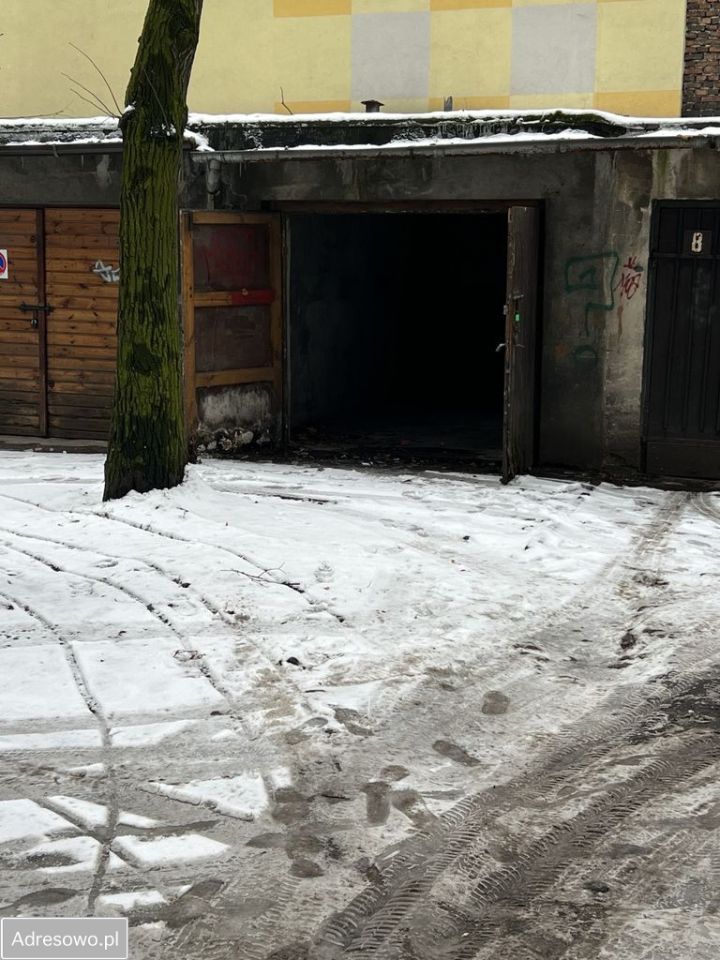 Garaż/miejsce parkingowe Gliwice, ul. Częstochowska. Zdjęcie 1