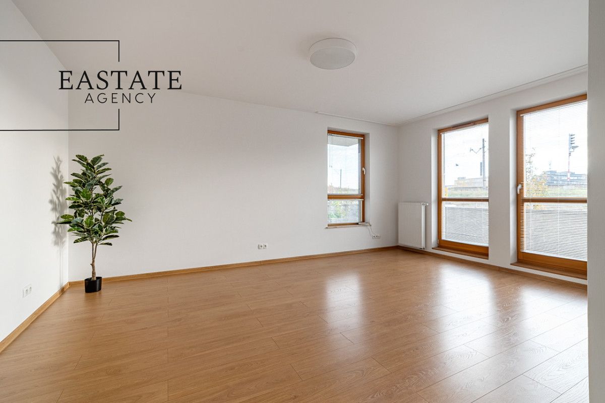 Mieszkanie 2-pokojowe Warszawa Włochy, ul. Obywatelska. Zdjęcie 2