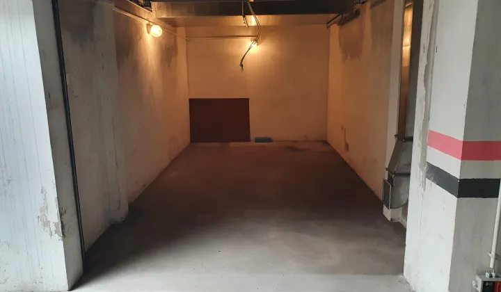 Garaż/miejsce parkingowe Kraków Dębniki, ul. Szuwarowa
