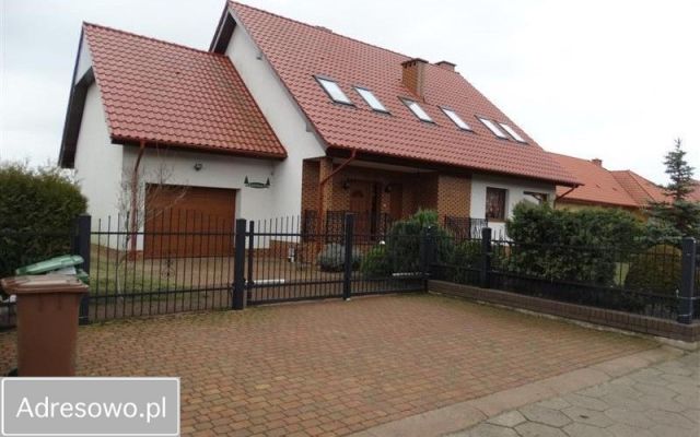 dom wolnostojący, 8 pokoi Barlinek, ul. Sosnowa. Zdjęcie 1