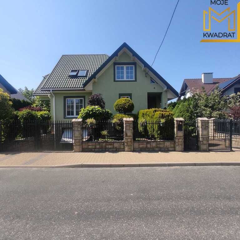 dom wolnostojący, 4 pokoje Bełchatów, ul. Kaszubska. Zdjęcie 2