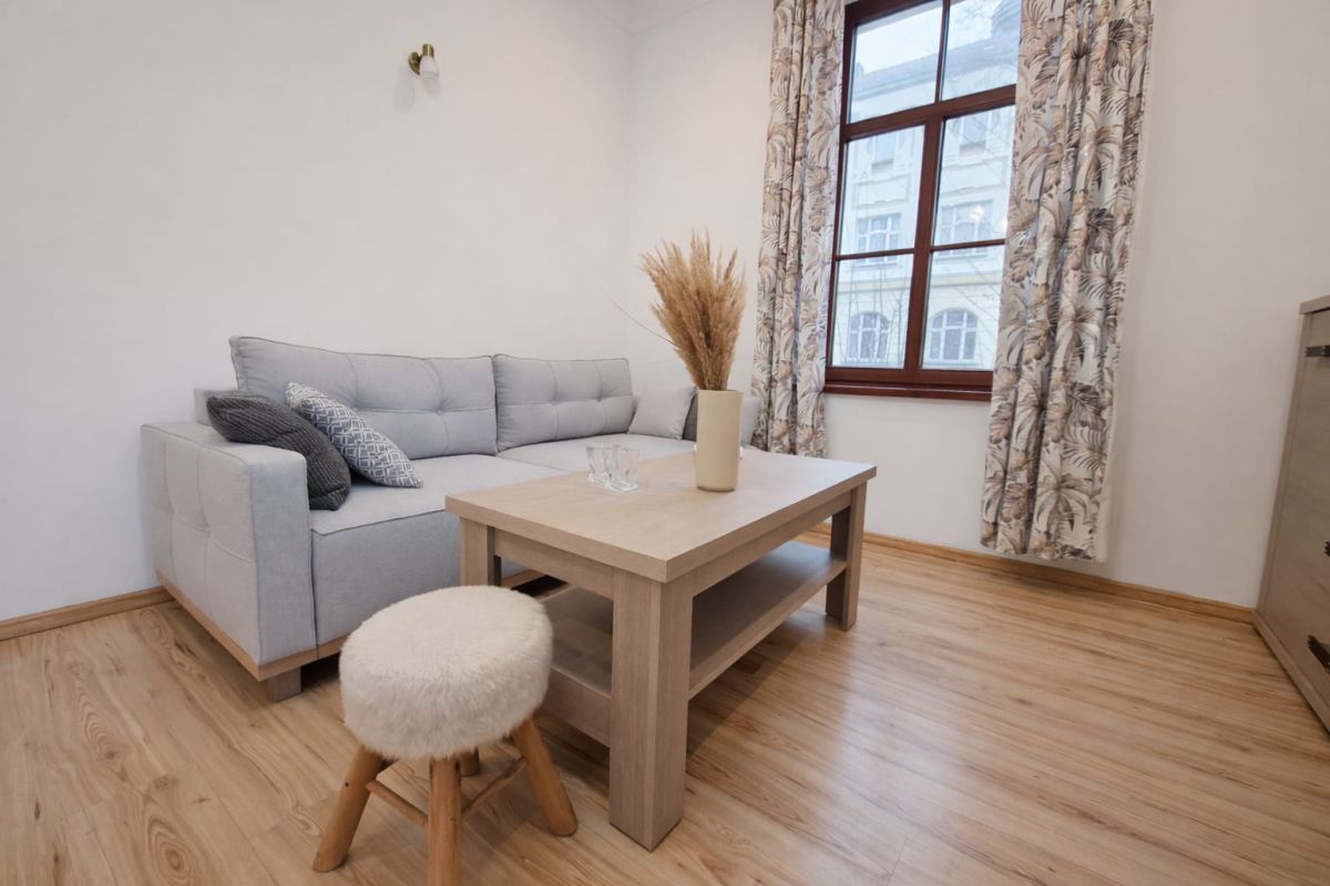 Mieszkanie 3-pokojowe Jelenia Góra Centrum, ul. Teatralna. Zdjęcie 3