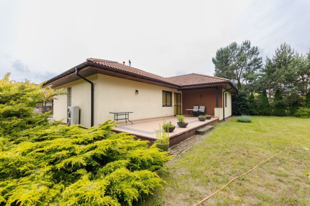 dom wolnostojący, 4 pokoje Borowa Góra. Zdjęcie 23