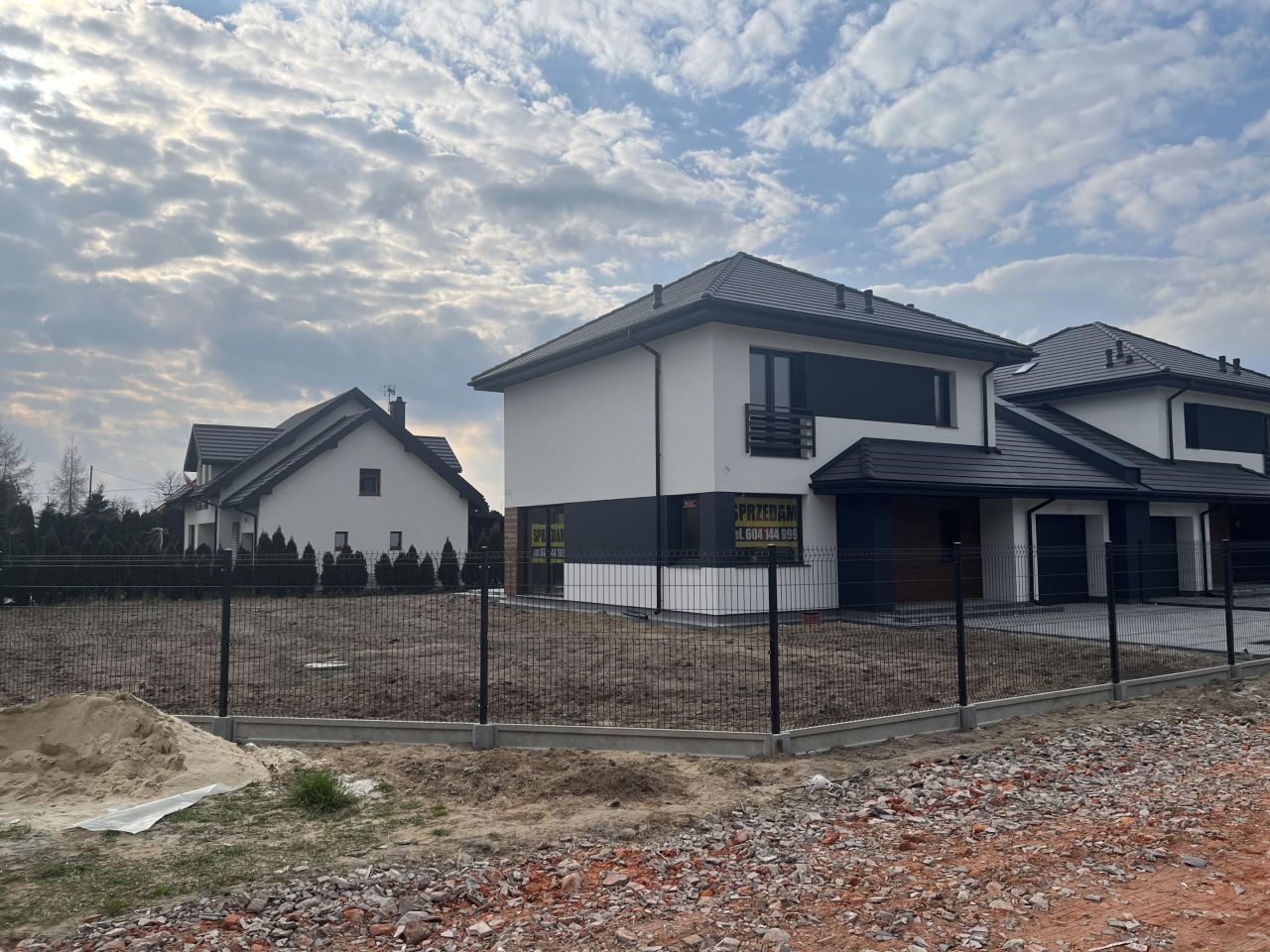 bliźniak, 3 pokoje Bukowiec, ul. Mała. Zdjęcie 3