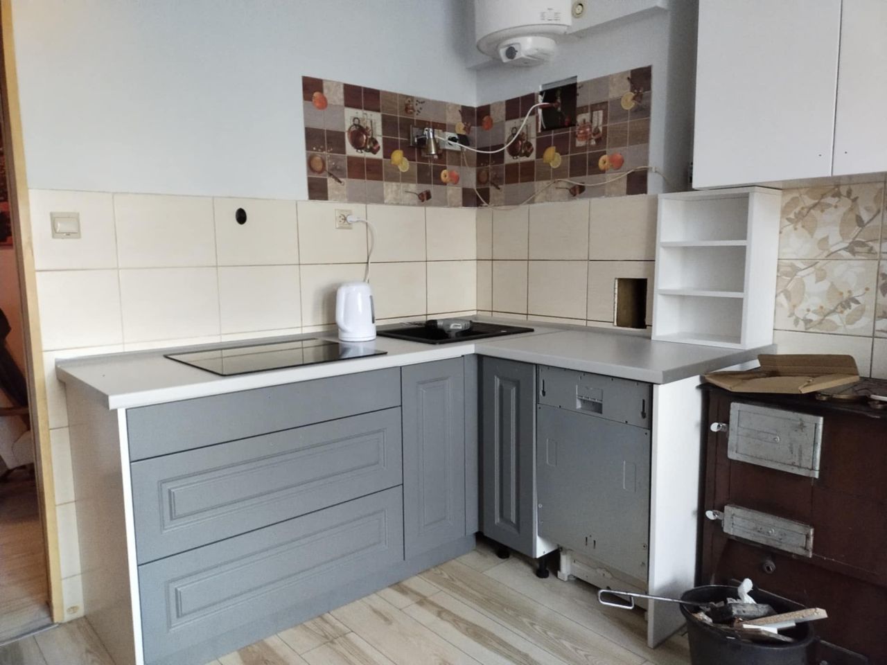 Mieszkanie 3-pokojowe Borek. Zdjęcie 3