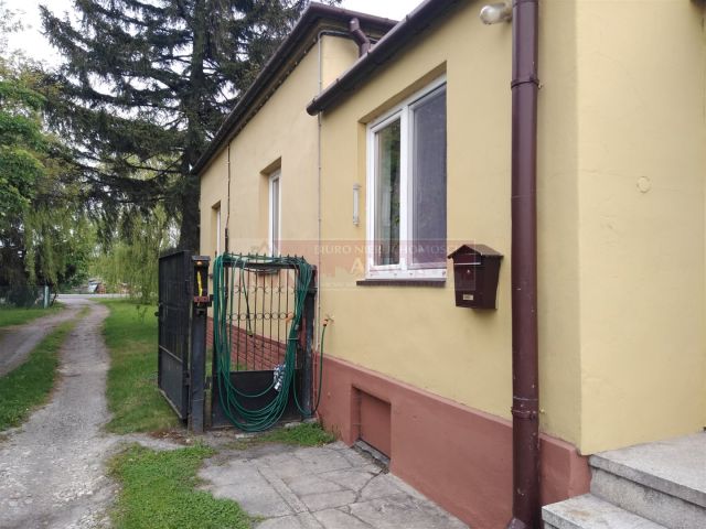 dom wolnostojący, 4 pokoje Łuszczów Drugi. Zdjęcie 2