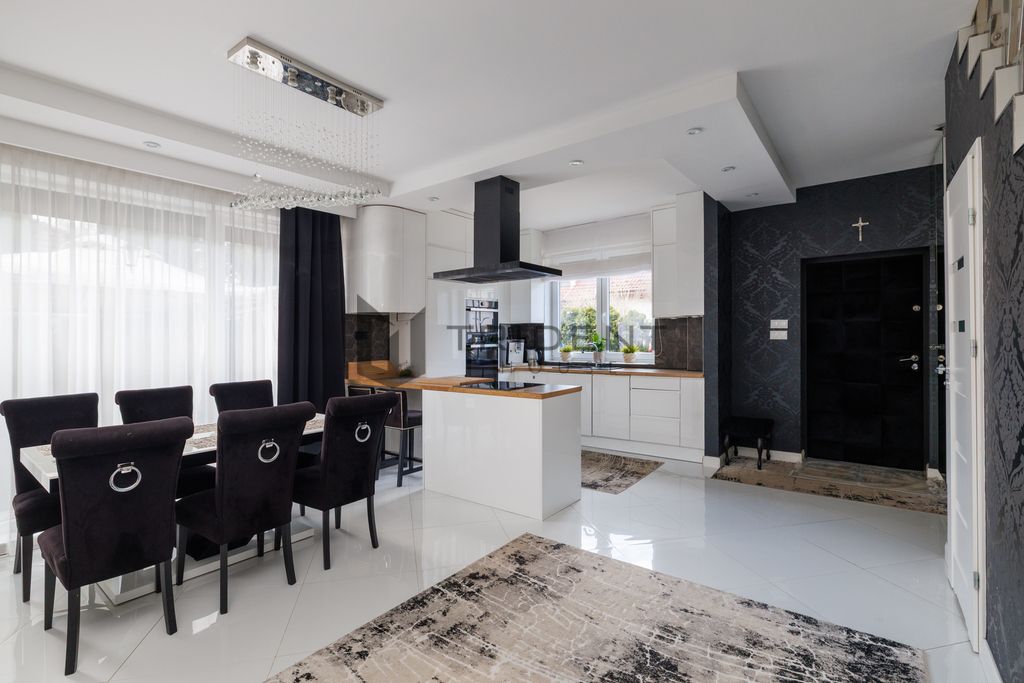 dom szeregowy, 5 pokoi Marki, ul. Karola Szymanowskiego. Zdjęcie 1