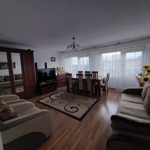 Mieszkanie 3-pokojowe Małkinia Górna, ul. Leśna. Zdjęcie 1