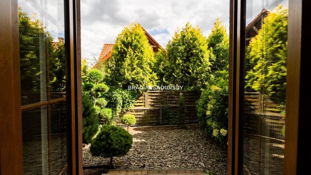 dom szeregowy, 4 pokoje Bibice, ul. Leśna. Zdjęcie 16