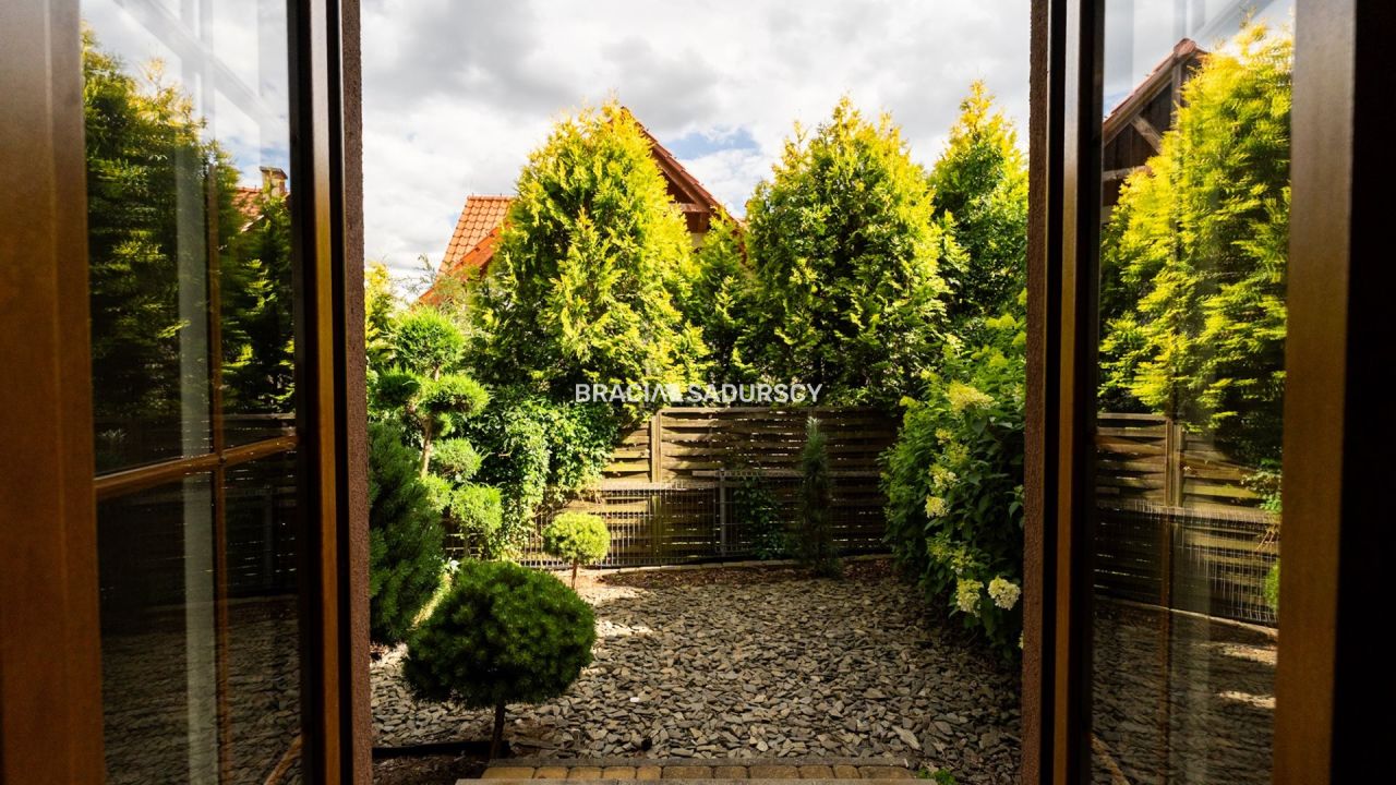 dom szeregowy, 4 pokoje Bibice, ul. Leśna. Zdjęcie 16