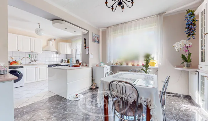 dom wolnostojący, 9 pokoi Wrocław Muchobór Mały