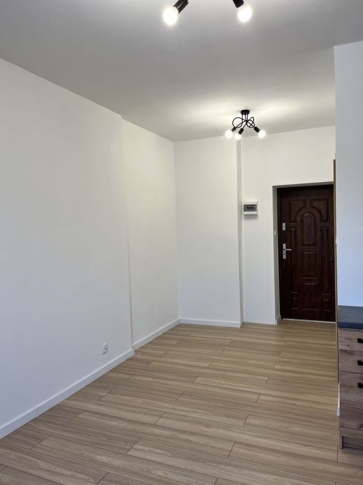 Mieszkanie 1-pokojowe Ostrowiec Świętokrzyski, ul. Henryka Sienkiewicza. Zdjęcie 5