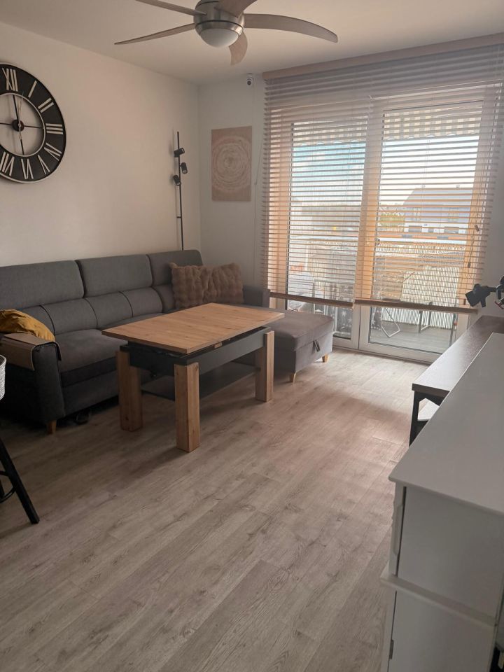 Mieszkanie 3-pokojowe Dzierzążenko, Pod Gruszą. Zdjęcie 2