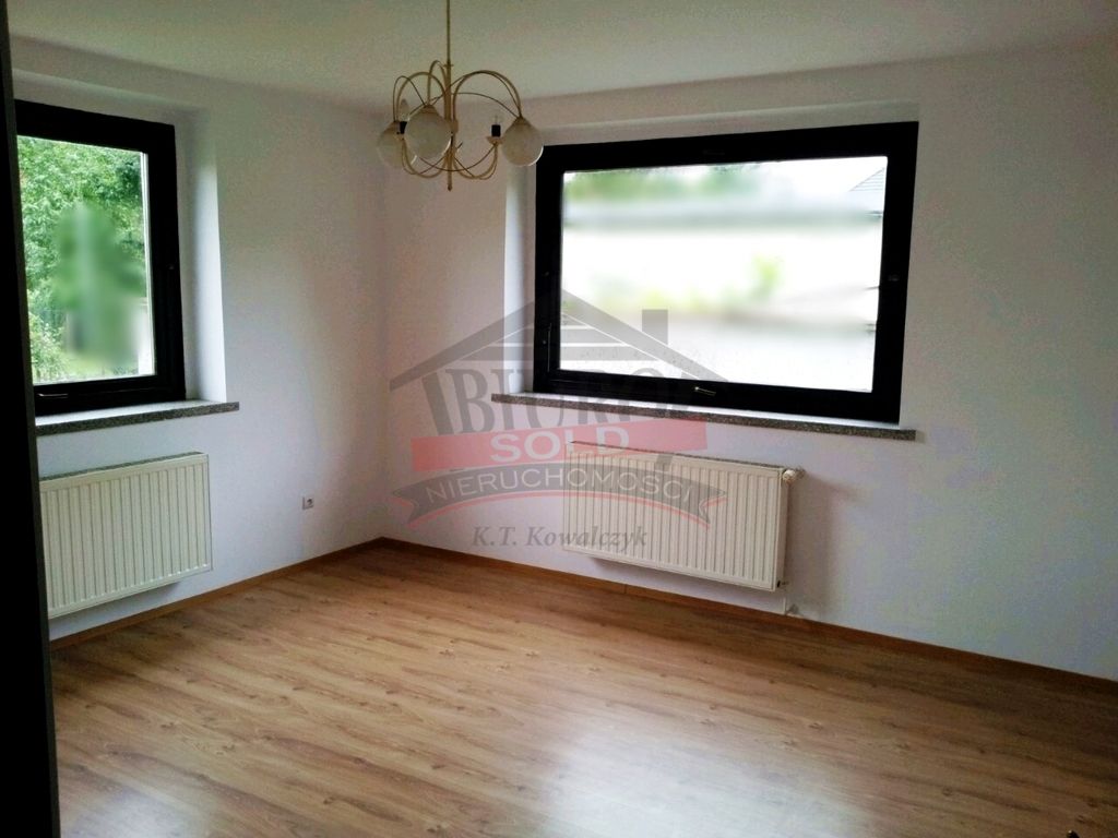 dom wolnostojący, 8 pokoi Ozimek. Zdjęcie 2