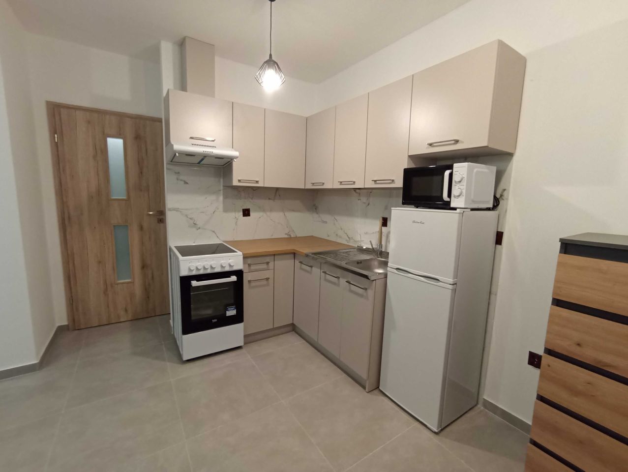 Mieszkanie 2-pokojowe Kielce Białogon. Zdjęcie 4