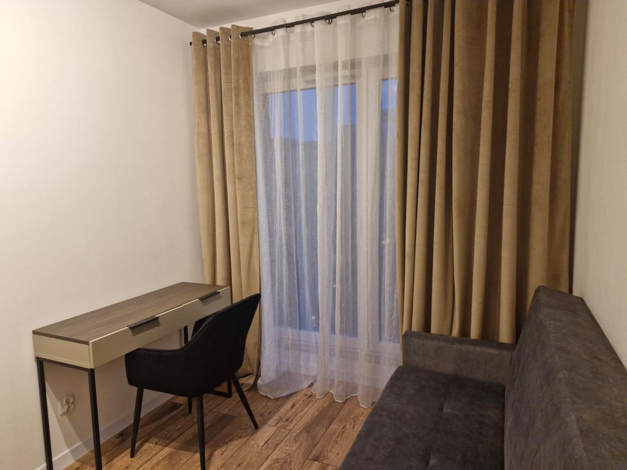 Mieszkanie 3-pokojowe Wrocław Pracze Odrzańskie, ul. gen. Antoniego Madalińskiego. Zdjęcie 12