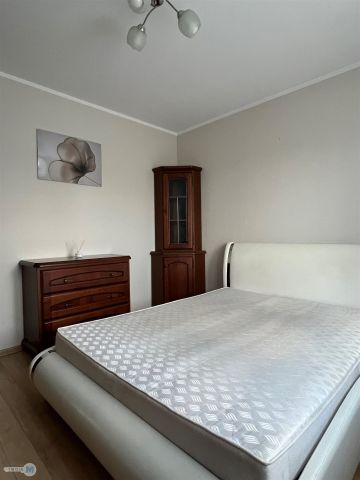 dom wolnostojący, 3 pokoje Obice. Zdjęcie 16