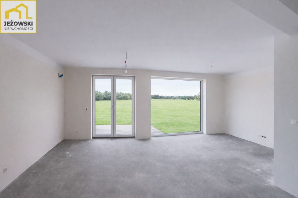 bliźniak, 5 pokoi Baszki. Zdjęcie 2